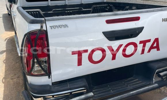 Acheter Occasion Voiture Toyota Hilux Blanc à Dakar, Dakar Acheter Occasion Voiture Toyota Hilux Blanc à Dakar, Dakar
