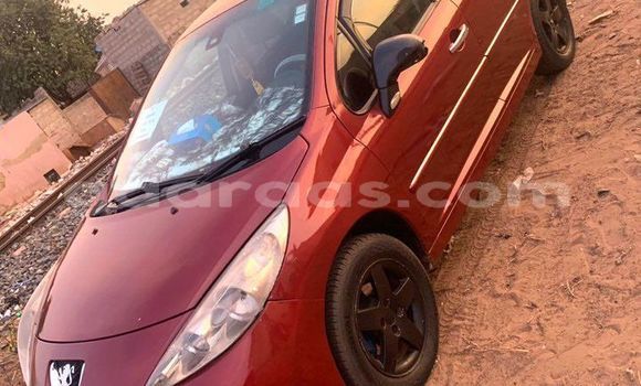 Acheter Occasion Voiture Peugeot 207 Rouge à Dakar, Dakar Acheter Occasion Voiture Peugeot 207 Rouge à Dakar, Dakar