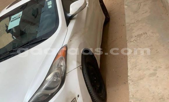 Acheter Occasion Voiture Hyundai Elantra Blanc à Dakar, Dakar Acheter Occasion Voiture Hyundai Elantra Blanc à Dakar, Dakar