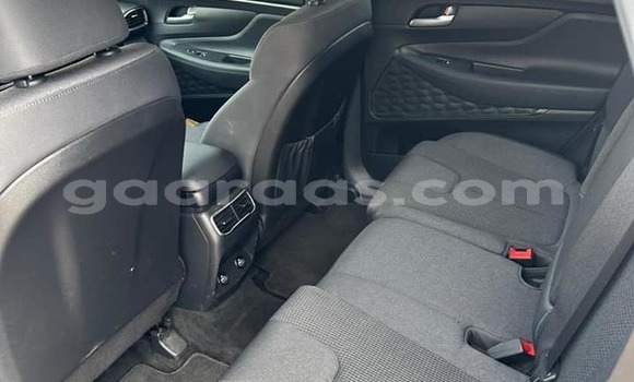 Dieundeu Occasion Hyundai Santa Fe Black Auto in Dakar in Dakar Dieundeu Occasion Hyundai Santa Fe Black Auto in Dakar in Dakar