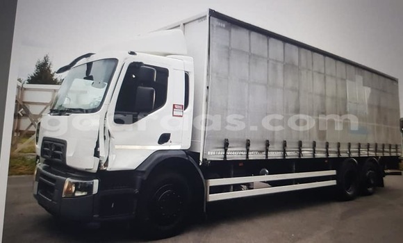 Buy Used Renault Tracer White Truck in Dakar in Dakar