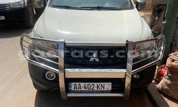 Dieundeu Occasion Mitsubishi Lancer White Auto in Dakar in Dakar Dieundeu Occasion Mitsubishi Lancer White Auto in Dakar in Dakar