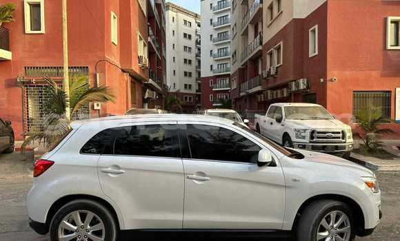 Dieundeu Occasion Mitsubishi RVR White Auto in Dakar in Dakar Dieundeu Occasion Mitsubishi RVR White Auto in Dakar in Dakar