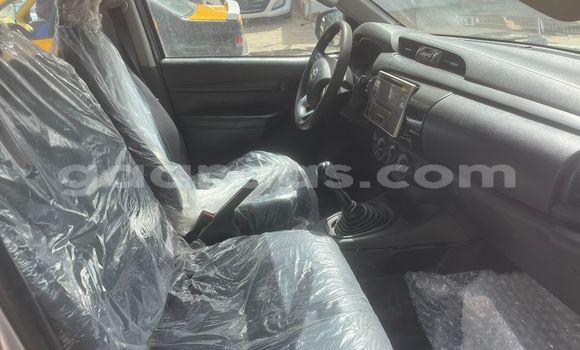 Dieundeu Occasion Toyota Hilux Silver Auto in Dakar in Dakar Dieundeu Occasion Toyota Hilux Silver Auto in Dakar in Dakar