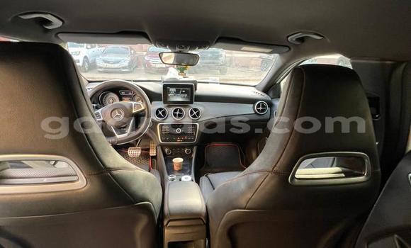 Buy Used Mercedes‒Benz GLA-klasse White Car in Dakar in Dakar Buy Used Mercedes‒Benz GLA-klasse White Car in Dakar in Dakar