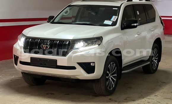 Dieundeu Occasion Toyota Prado White Auto in Dakar in Dakar