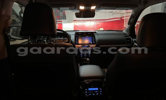 Buy Used Toyota Prado White Car in Dakar in Dakar Buy Used Toyota Prado White Car in Dakar in Dakar