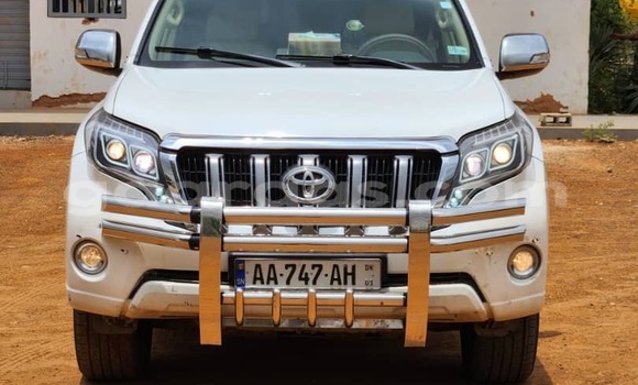 Dieundeu Occasion Toyota Prado White Auto in Dakar in Dakar