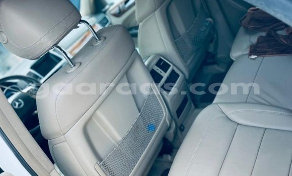Dieundeu Occasion Mercedes‒Benz ML–Class White Auto in Dakar in Dakar Dieundeu Occasion Mercedes‒Benz ML–Class White Auto in Dakar in Dakar