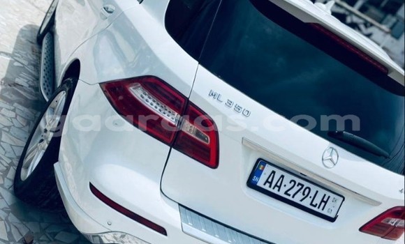 Dieundeu Occasion Mercedes‒Benz ML–Class White Auto in Dakar in Dakar Dieundeu Occasion Mercedes‒Benz ML–Class White Auto in Dakar in Dakar