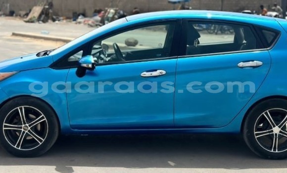 Buy Used Ford Fiesta Blue Car in Dakar in Dakar Buy Used Ford Fiesta Blue Car in Dakar in Dakar