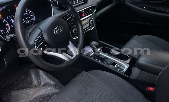 Buy Used Hyundai Santa Fe Red Car in Dakar in Dakar Buy Used Hyundai Santa Fe Red Car in Dakar in Dakar