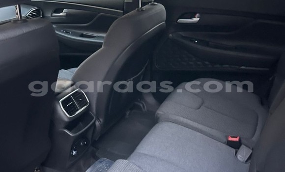 Buy Used Hyundai Santa Fe Red Car in Dakar in Dakar Buy Used Hyundai Santa Fe Red Car in Dakar in Dakar