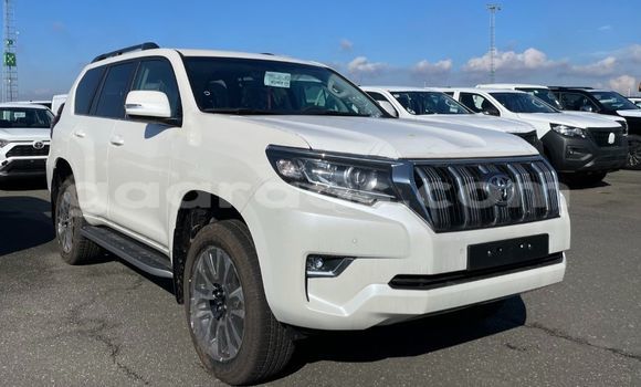 Buy Used Toyota Land Cruiser Prado White Car in Dakar in Dakar