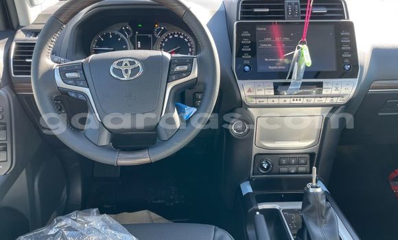 Buy Used Toyota Land Cruiser Prado White Car in Dakar in Dakar Buy Used Toyota Land Cruiser Prado White Car in Dakar in Dakar