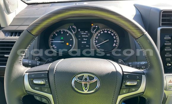 Buy Used Toyota Land Cruiser Prado White Car in Dakar in Dakar Buy Used Toyota Land Cruiser Prado White Car in Dakar in Dakar