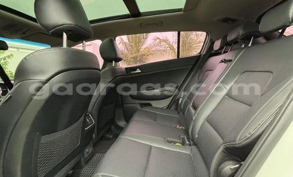 Acheter Occasion Voiture Kia Sportage Blanc à Dakar, Dakar Acheter Occasion Voiture Kia Sportage Blanc à Dakar, Dakar