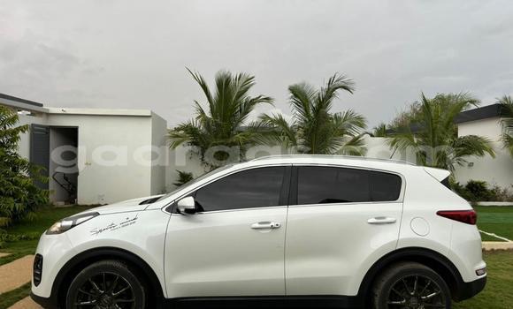 Acheter Occasion Voiture Kia Sportage Blanc à Dakar, Dakar Acheter Occasion Voiture Kia Sportage Blanc à Dakar, Dakar