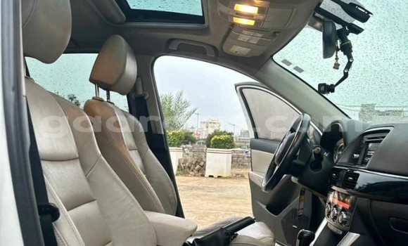 Dieundeu Occasion Mazda CX-5 White Auto in Dakar in Dakar Dieundeu Occasion Mazda CX-5 White Auto in Dakar in Dakar