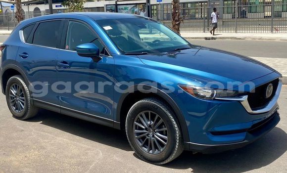 Buy Used Toyota C-HR Blue Car in Dakar in Dakar Buy Used Toyota C-HR Blue Car in Dakar in Dakar