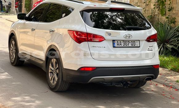 Buy Used Hyundai Santa Fe White Car in Dakar in Dakar Buy Used Hyundai Santa Fe White Car in Dakar in Dakar
