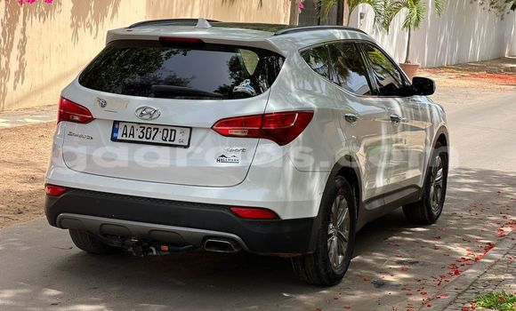 Buy Used Hyundai Santa Fe White Car in Dakar in Dakar Buy Used Hyundai Santa Fe White Car in Dakar in Dakar