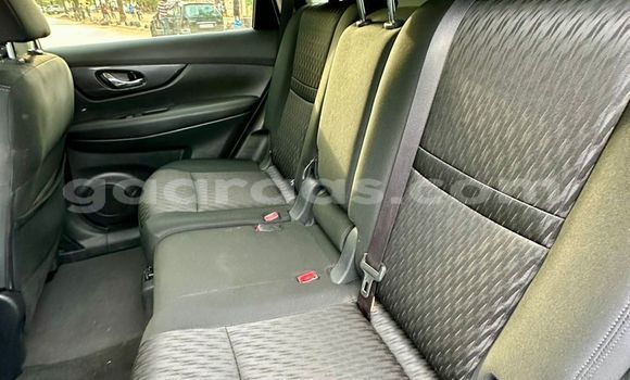 Buy Used Nissan Rogue White Car in Dakar in Dakar Buy Used Nissan Rogue White Car in Dakar in Dakar