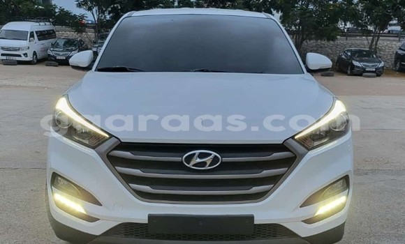 Acheter Occasion Voiture Hyundai Tucson Blanc à Dakar, Dakar Acheter Occasion Voiture Hyundai Tucson Blanc à Dakar, Dakar