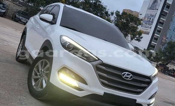 Acheter Occasion Voiture Hyundai Tucson Blanc à Dakar, Dakar Acheter Occasion Voiture Hyundai Tucson Blanc à Dakar, Dakar