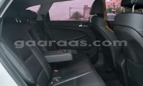 Acheter Occasion Voiture Hyundai Tucson Blanc à Dakar, Dakar Acheter Occasion Voiture Hyundai Tucson Blanc à Dakar, Dakar