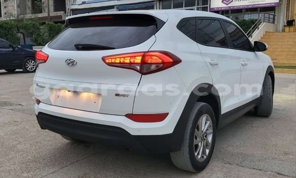 Acheter Occasion Voiture Hyundai Tucson Blanc à Dakar, Dakar Acheter Occasion Voiture Hyundai Tucson Blanc à Dakar, Dakar