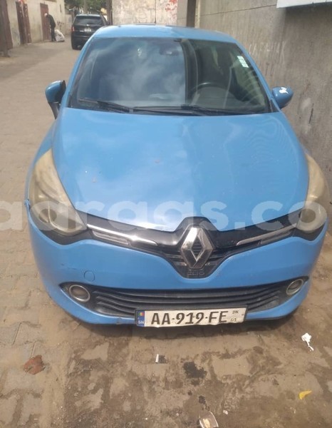 Big with watermark renault clio dakar dakar 20712