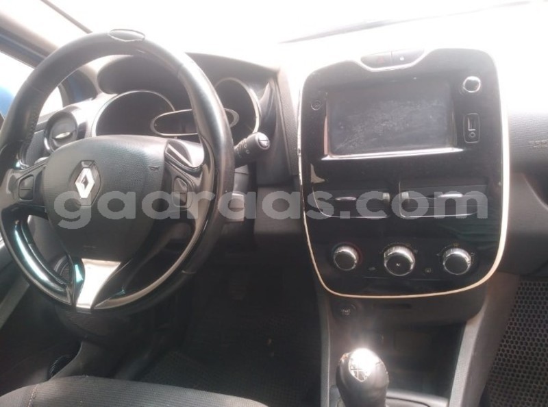 Big with watermark renault clio dakar dakar 20712