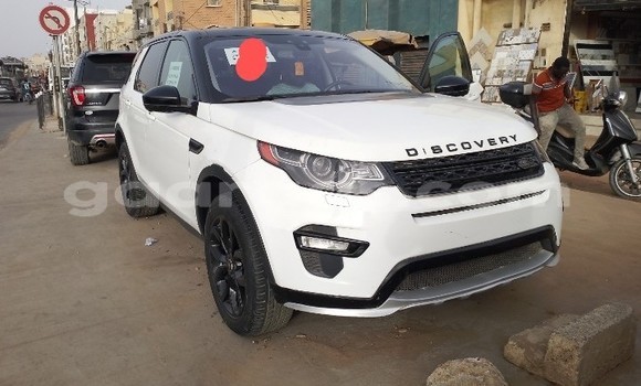 Dieundeu Occasion Land Rover Discovery Sport White Auto in Dakar in Dakar Dieundeu Occasion Land Rover Discovery Sport White Auto in Dakar in Dakar