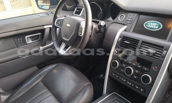 Dieundeu Occasion Land Rover Discovery Sport White Auto in Dakar in Dakar Dieundeu Occasion Land Rover Discovery Sport White Auto in Dakar in Dakar