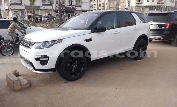 Dieundeu Occasion Land Rover Discovery Sport White Auto in Dakar in Dakar Dieundeu Occasion Land Rover Discovery Sport White Auto in Dakar in Dakar