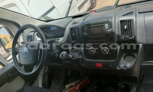 Buy Used Citroen Jumpy White Car in Dakar in Dakar Buy Used Citroen Jumpy White Car in Dakar in Dakar