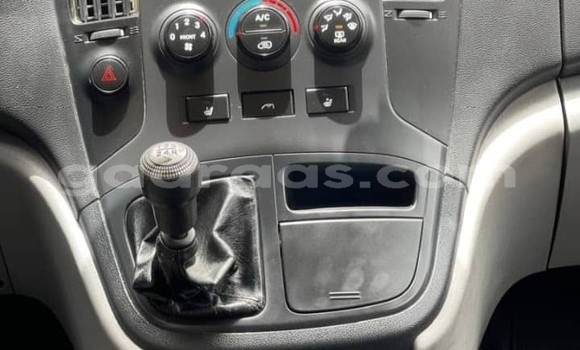 Buy Used Hyundai Starex Silver Car in Dakar in Dakar Buy Used Hyundai Starex Silver Car in Dakar in Dakar