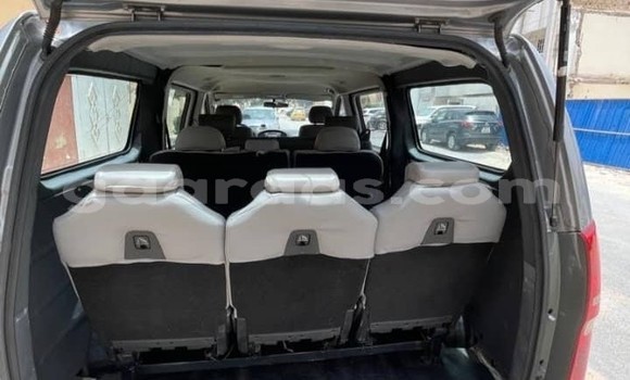 Buy Used Hyundai Starex Silver Car in Dakar in Dakar Buy Used Hyundai Starex Silver Car in Dakar in Dakar