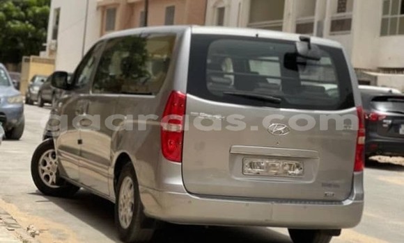 Buy Used Hyundai Starex Silver Car in Dakar in Dakar Buy Used Hyundai Starex Silver Car in Dakar in Dakar