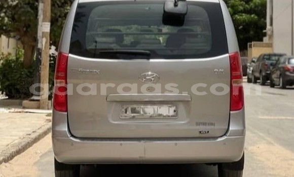 Buy Used Hyundai Starex Silver Car in Dakar in Dakar Buy Used Hyundai Starex Silver Car in Dakar in Dakar