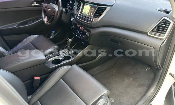 Acheter Occasion Voiture Hyundai Tucson Blanc à Dakar, Dakar Acheter Occasion Voiture Hyundai Tucson Blanc à Dakar, Dakar