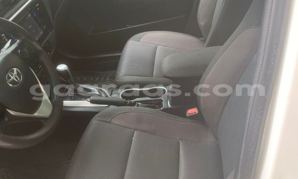 Dieundeu Occasion Toyota Corolla White Auto in Dakar in Dakar Dieundeu Occasion Toyota Corolla White Auto in Dakar in Dakar