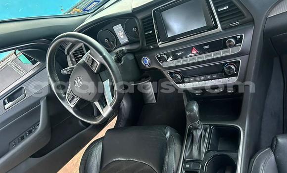 Dieundeu Occasion Hyundai Sonata Silver Auto in Dakar in Dakar Dieundeu Occasion Hyundai Sonata Silver Auto in Dakar in Dakar