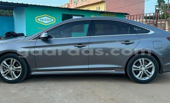 Dieundeu Occasion Hyundai Sonata Silver Auto in Dakar in Dakar Dieundeu Occasion Hyundai Sonata Silver Auto in Dakar in Dakar