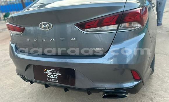 Dieundeu Occasion Hyundai Sonata Silver Auto in Dakar in Dakar Dieundeu Occasion Hyundai Sonata Silver Auto in Dakar in Dakar