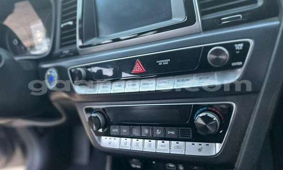 Dieundeu Occasion Hyundai Sonata Silver Auto in Dakar in Dakar Dieundeu Occasion Hyundai Sonata Silver Auto in Dakar in Dakar