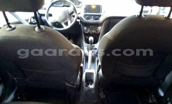 Buy Used Peugeot 208 White Car in Dakar in Dakar Buy Used Peugeot 208 White Car in Dakar in Dakar