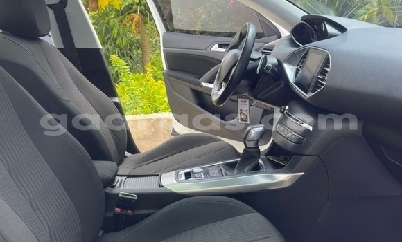 Acheter Occasion Voiture Peugeot 308 Blanc à Dakar, Dakar Acheter Occasion Voiture Peugeot 308 Blanc à Dakar, Dakar