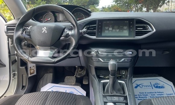 Acheter Occasion Voiture Peugeot 308 Blanc à Dakar, Dakar Acheter Occasion Voiture Peugeot 308 Blanc à Dakar, Dakar